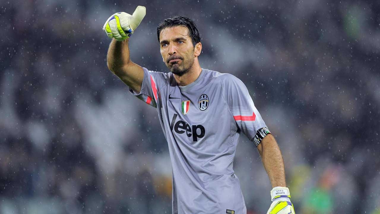Gianluigi Buffon Le Meilleur Gardien Du Monde Gianluigi Buffon Le Meilleur Gardien Du Monde