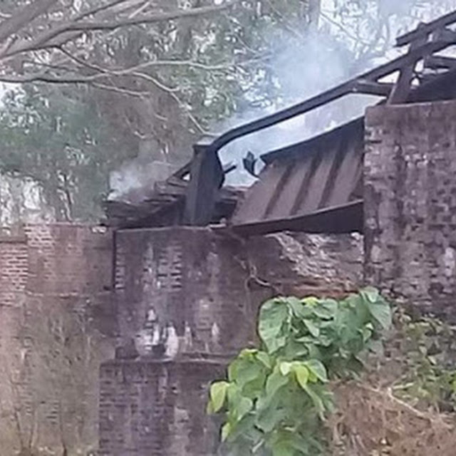 မိုးညှင်းမြို့နယ်က ရထားသံလမ်းတံတားတစ်ခု မိုင်းခွဲခံရ