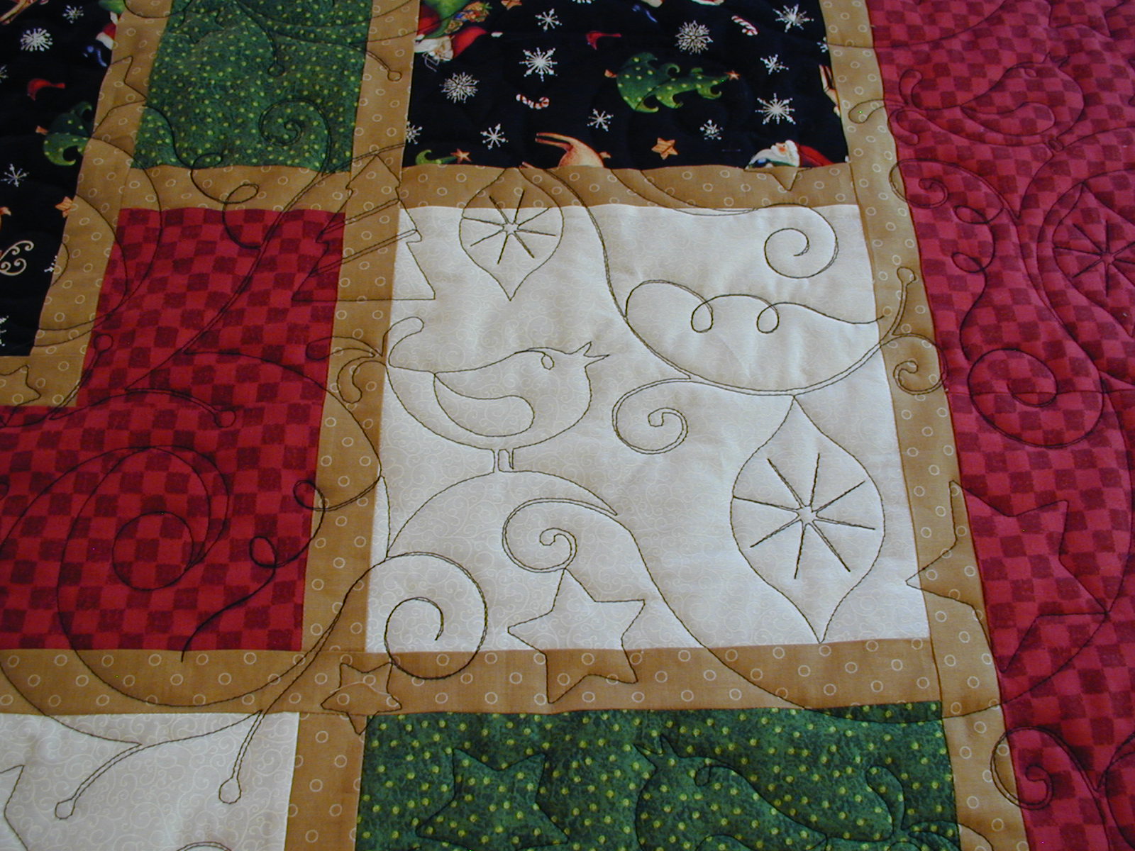 Moonbear Longarm Quilting Holiday sample quilt