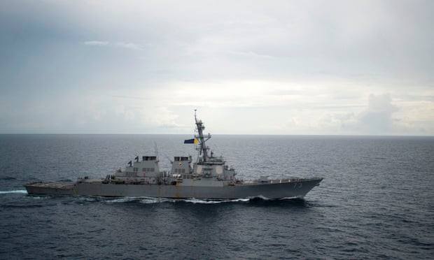 Tàu khu trục mang tên lửa dẫn đường USS Decatur