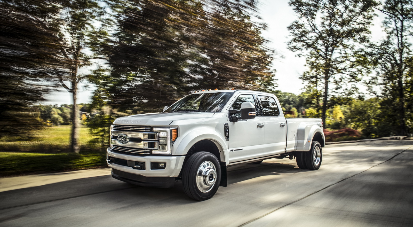 Ford Thinks The World Needs A 100,000 F450 Luxurious Work Truck