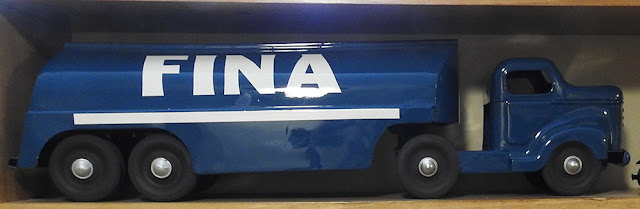 An Otaco Minnitoy with the Fina gas logo.