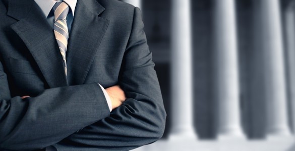 Auto Accident Lawyer: When do you have to contract with Auto Accident