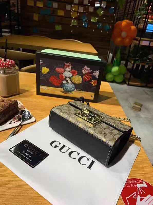 gucci padlock small gg bees shoulder bag