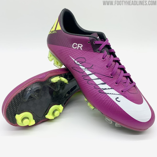 ronaldo purple boots