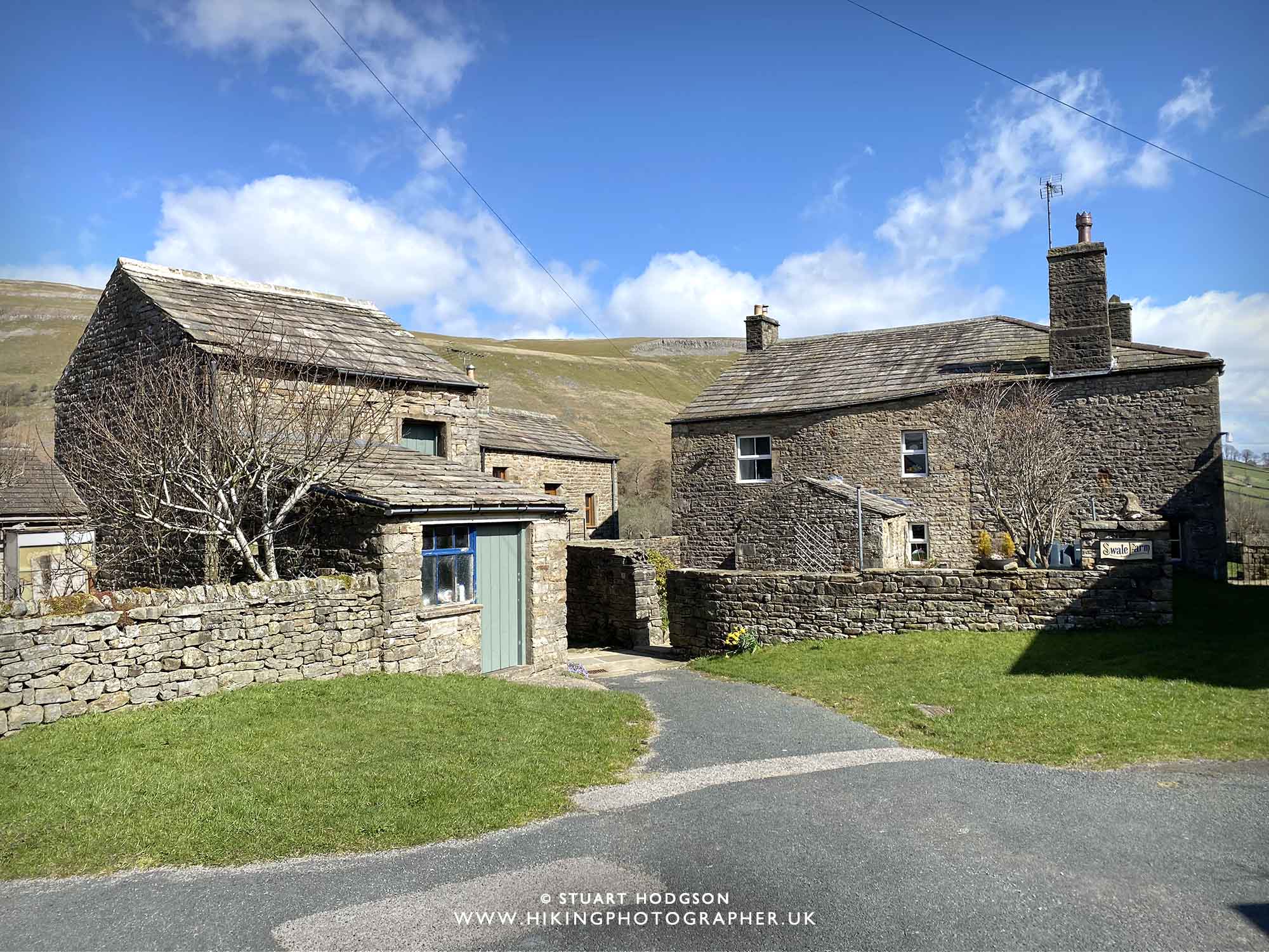 Muker village yorkshire dales holiday cottages