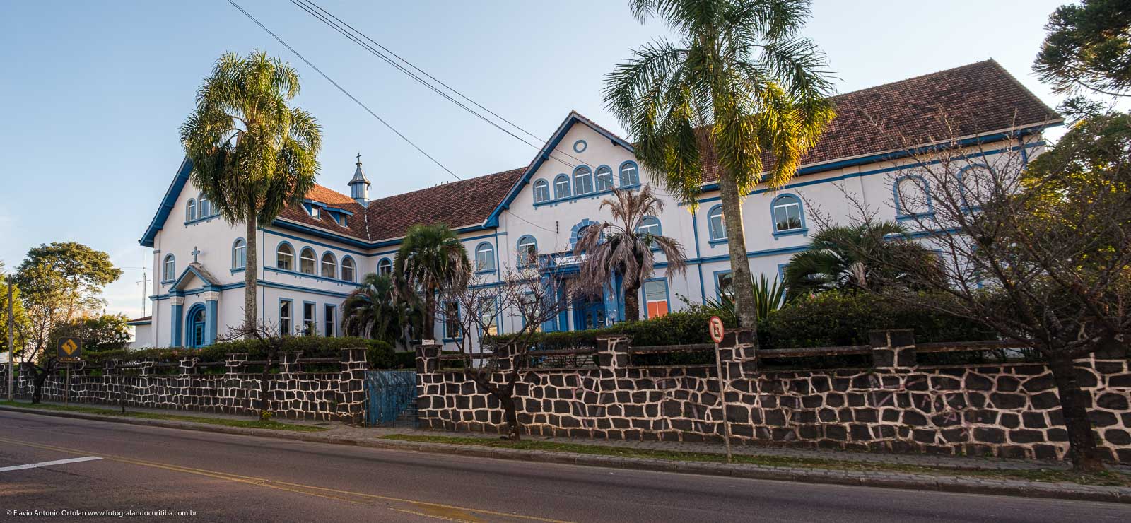 Fotografando Curitiba O antigo Convento Bom Retiro da Santa Cruz