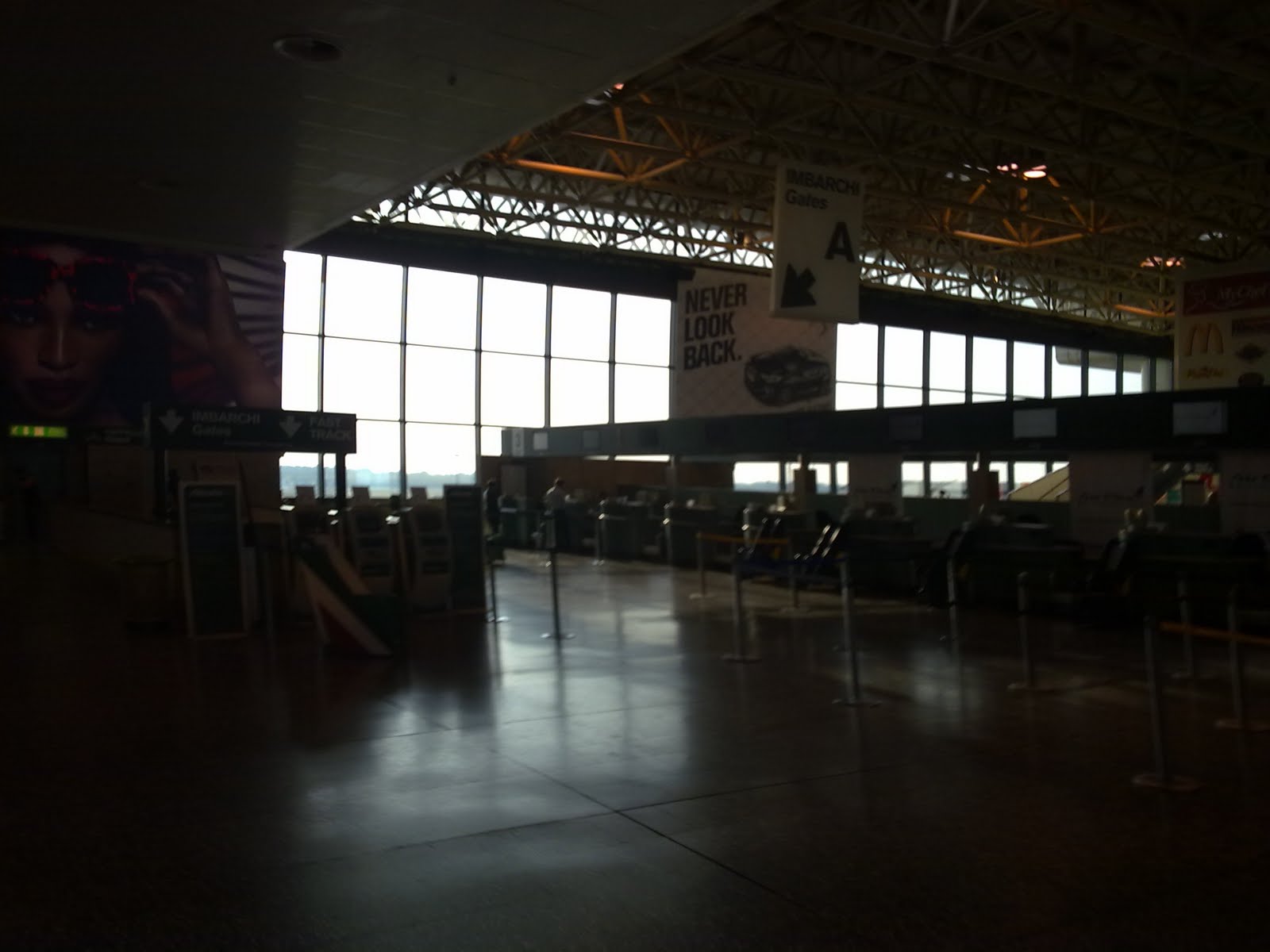 Volando a Castelldefels Aeropuerto de BerlínTegel. BerlinTegel