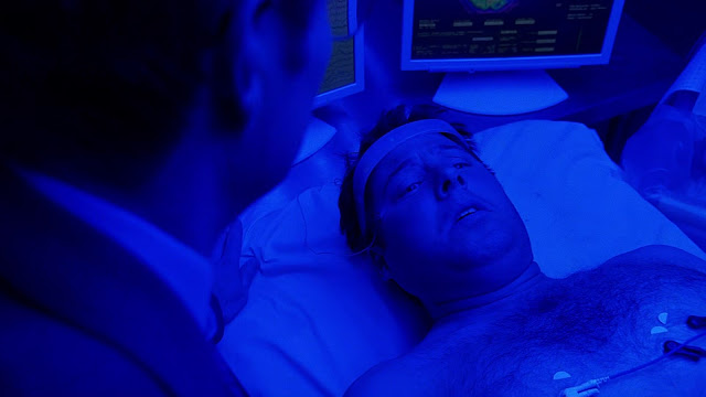 ausCAPS: Greg Grunberg shirtless in Heroes 1-04 "Chapter Four 'Collision'"