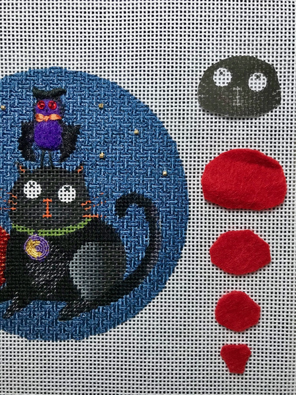 to the CHILLY HOLLOW NEEDLEPOINT ADVENTURE The Cat in Stumpwork A Tutorial