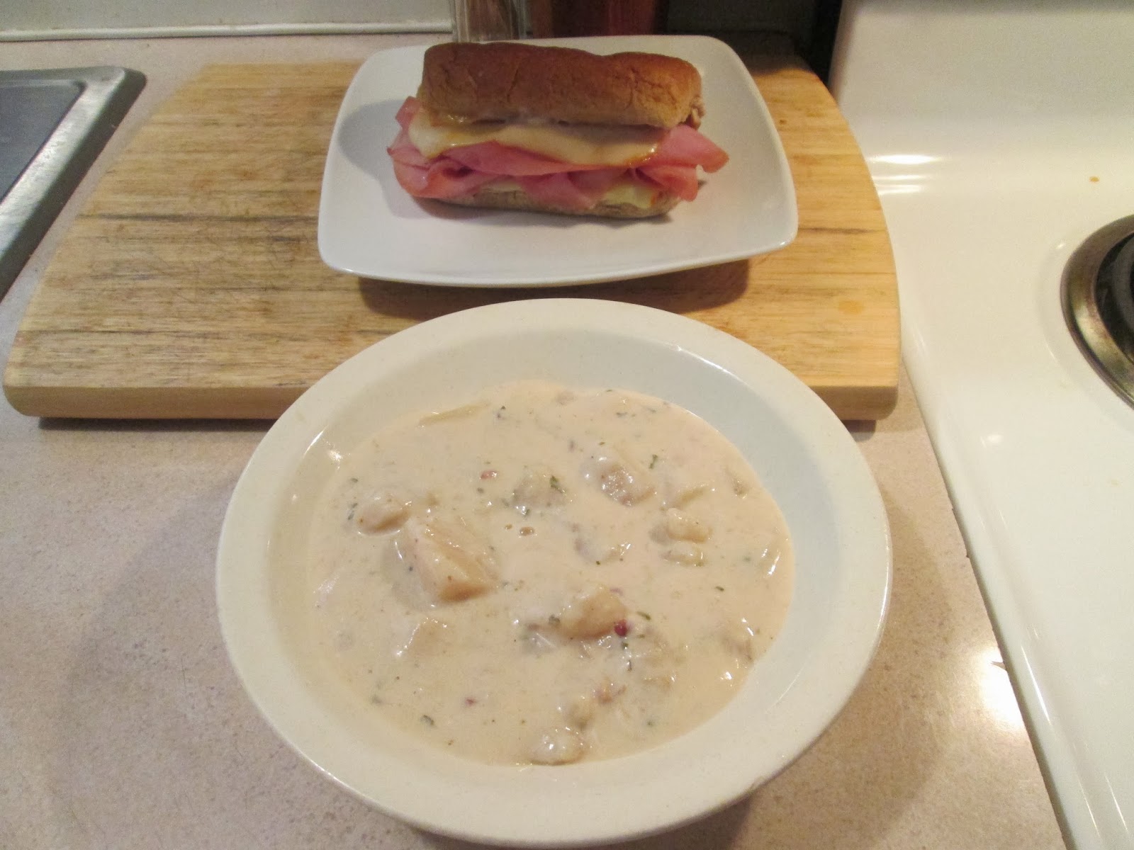 Diab2Cook Baked Ham and Muenster Cheese sandwich w/ Chunky Soup