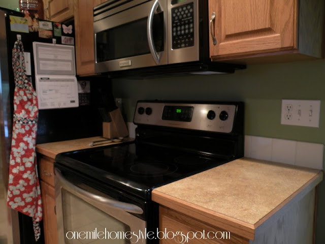 Kitchen - Stove/microwave area