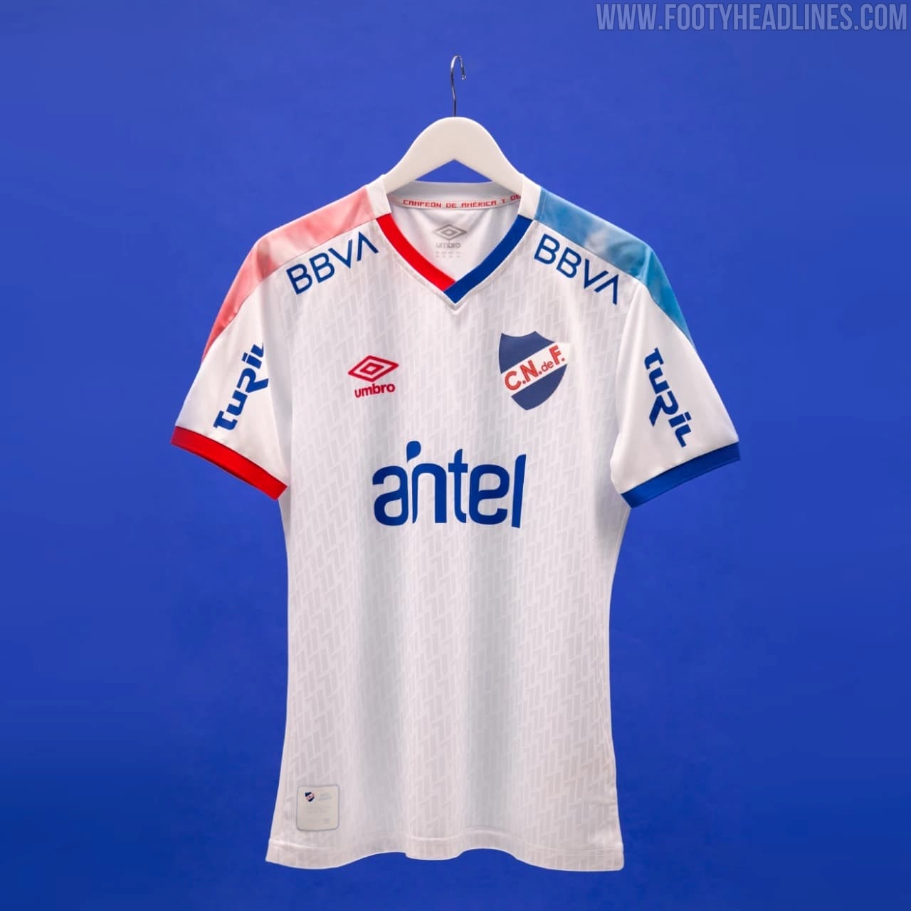 Club Nacional 2021/22 Umbro Third Kit - Football Fashion