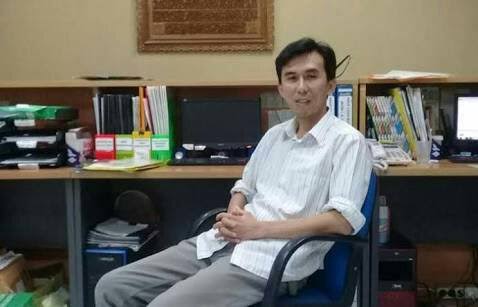 Fakta Bambang Swinger Penganut Aliran Nusantara: Onanni di Depan Psikolog, Suka Video Arab Mantan dosen di salah satu Universitas Islam, Bambang Arianto yang viral lantaran curhat swinger, ternyata menyimpan sejumlah fakta terkait perilaku seksualnya yang menyimpang.