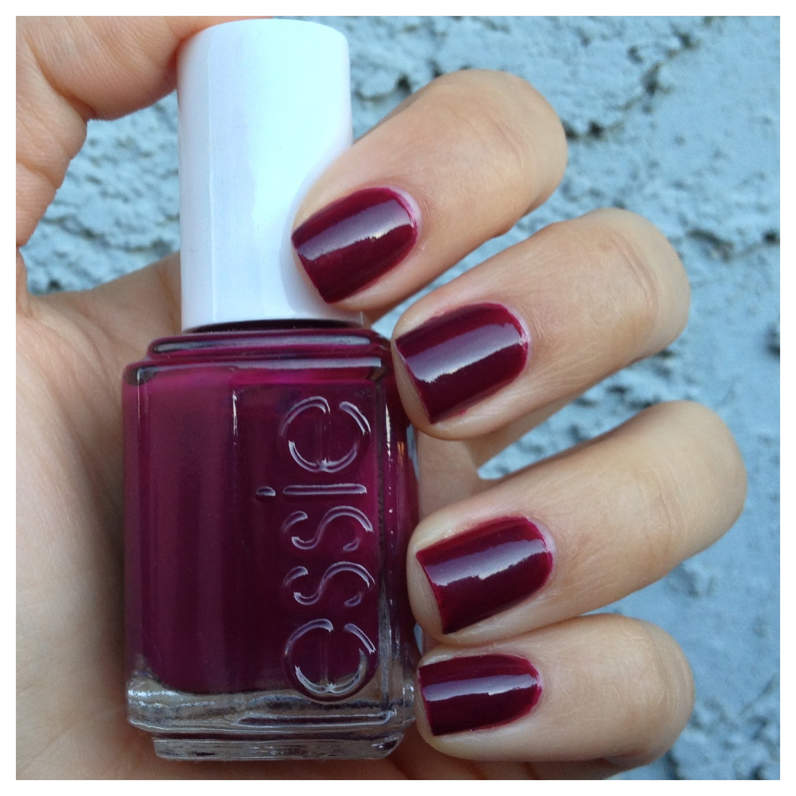 What I Blog About When I Blog About Books: NOTD: Essie 