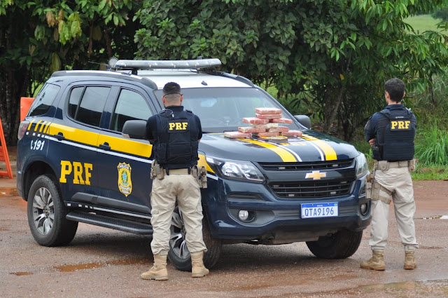 Homem morre baleado ao tentar enforcar PRF após ser flagrado com carga milionária de cocaína