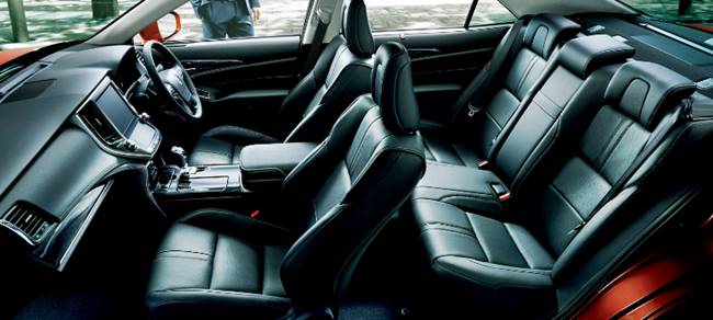 2018 Toyota Crown In Usa Toyota Reales