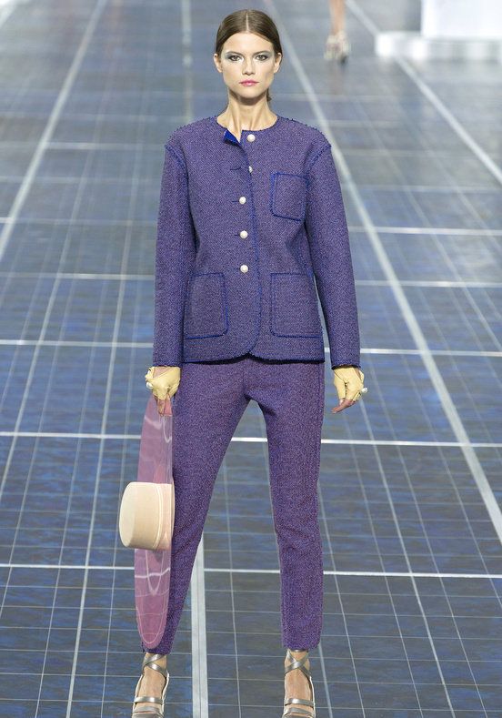 Moda y Ropa de Mujer: Moda de Chanel trajes increibles para la ...