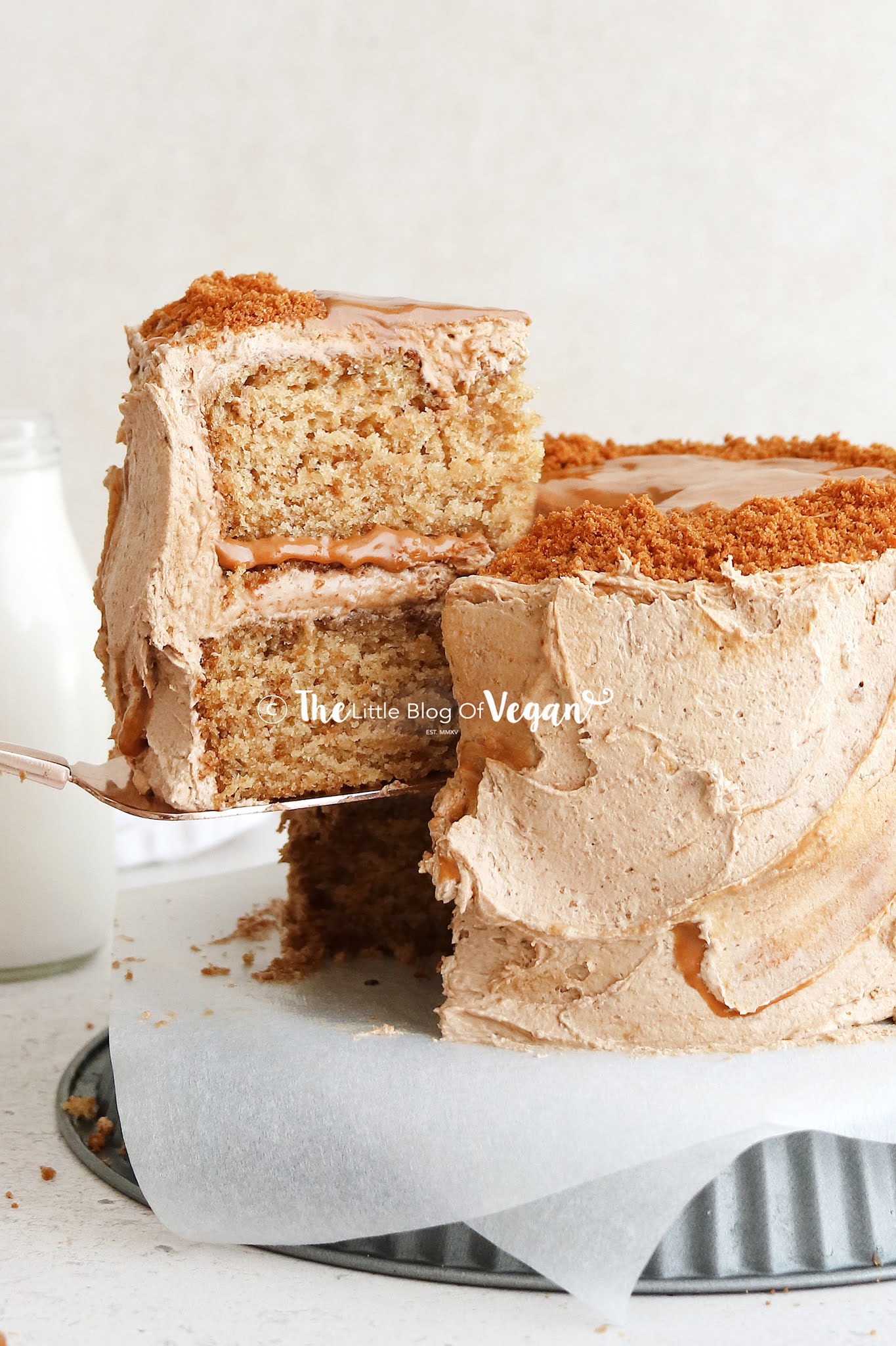 Biscoff Layer Cake Vegan-Biscoff-cake