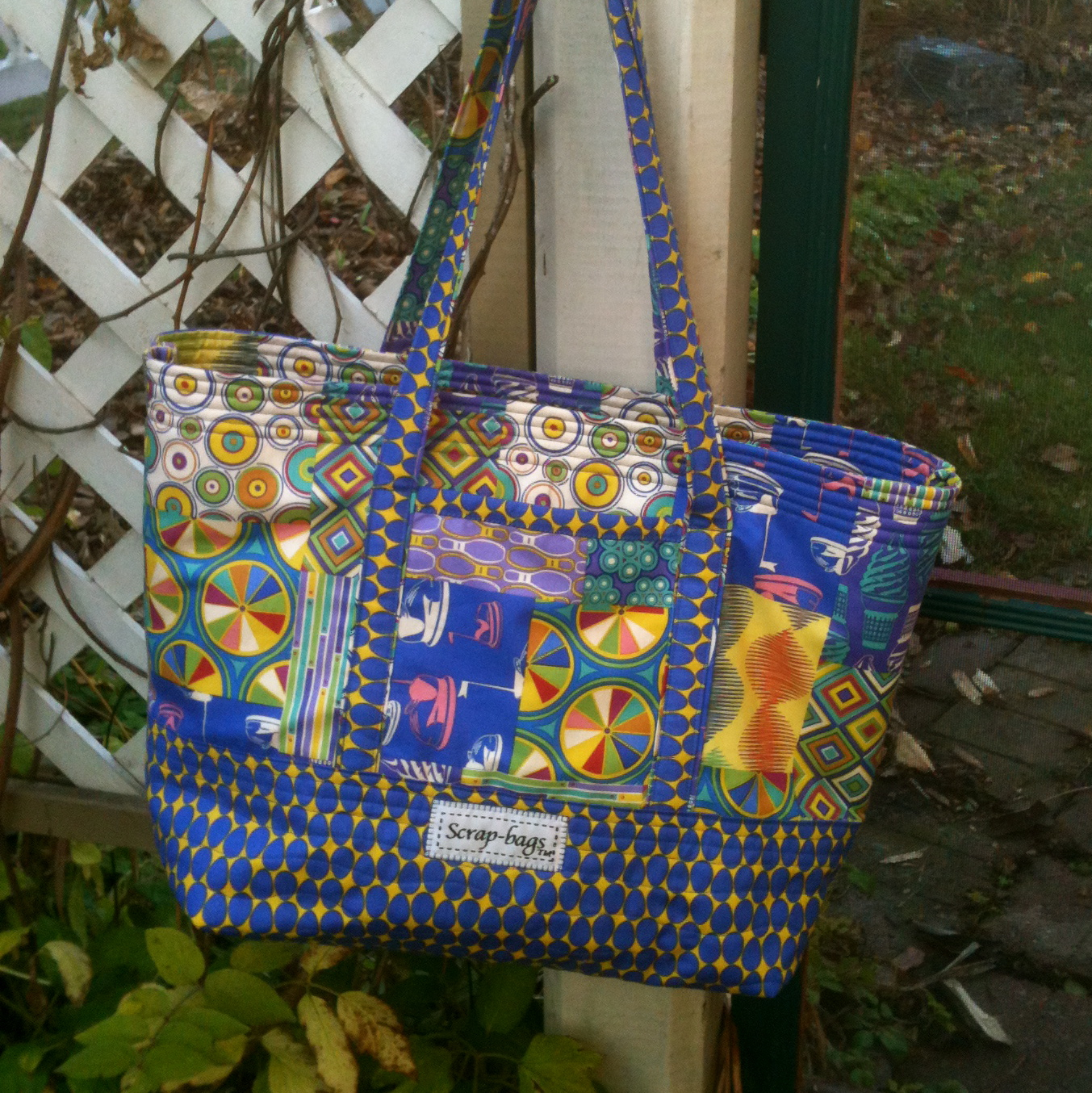 Scrap-bags Sewing Patterns: Big Easy Tote Sewing Pattern in Andover ...