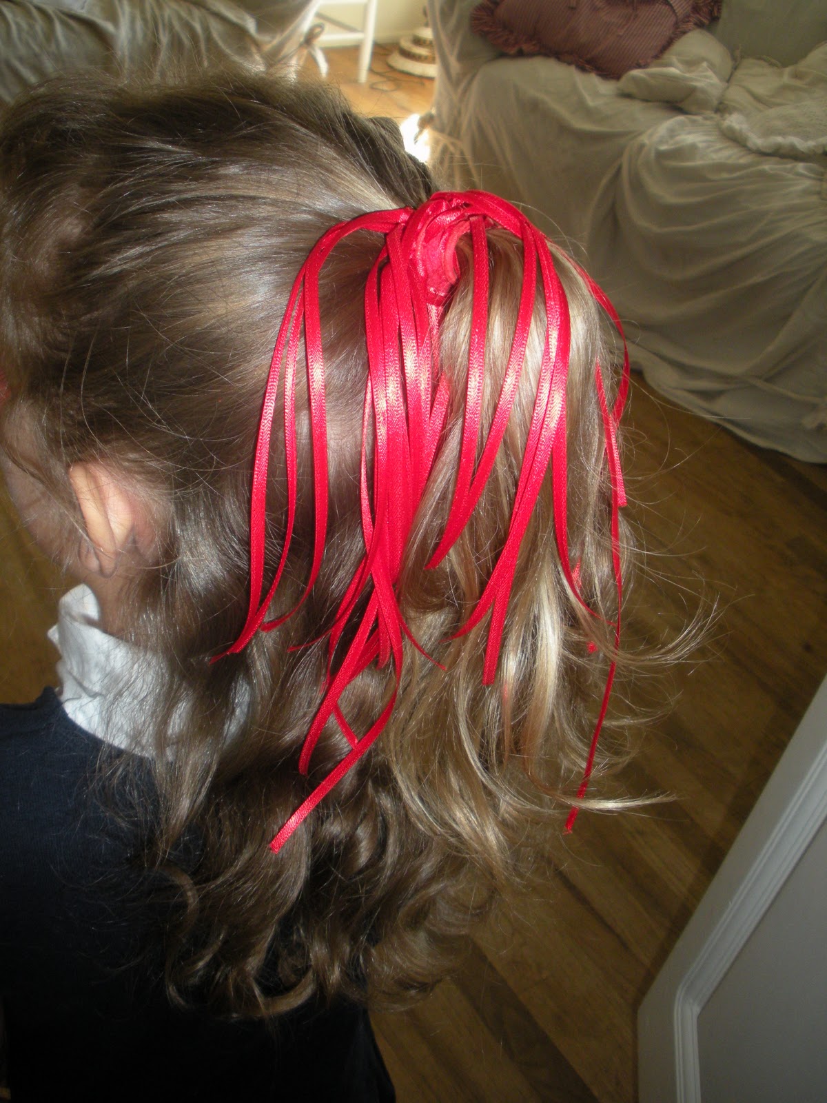 The American Homemaker Quick & Easy Ribbon Hair Tie