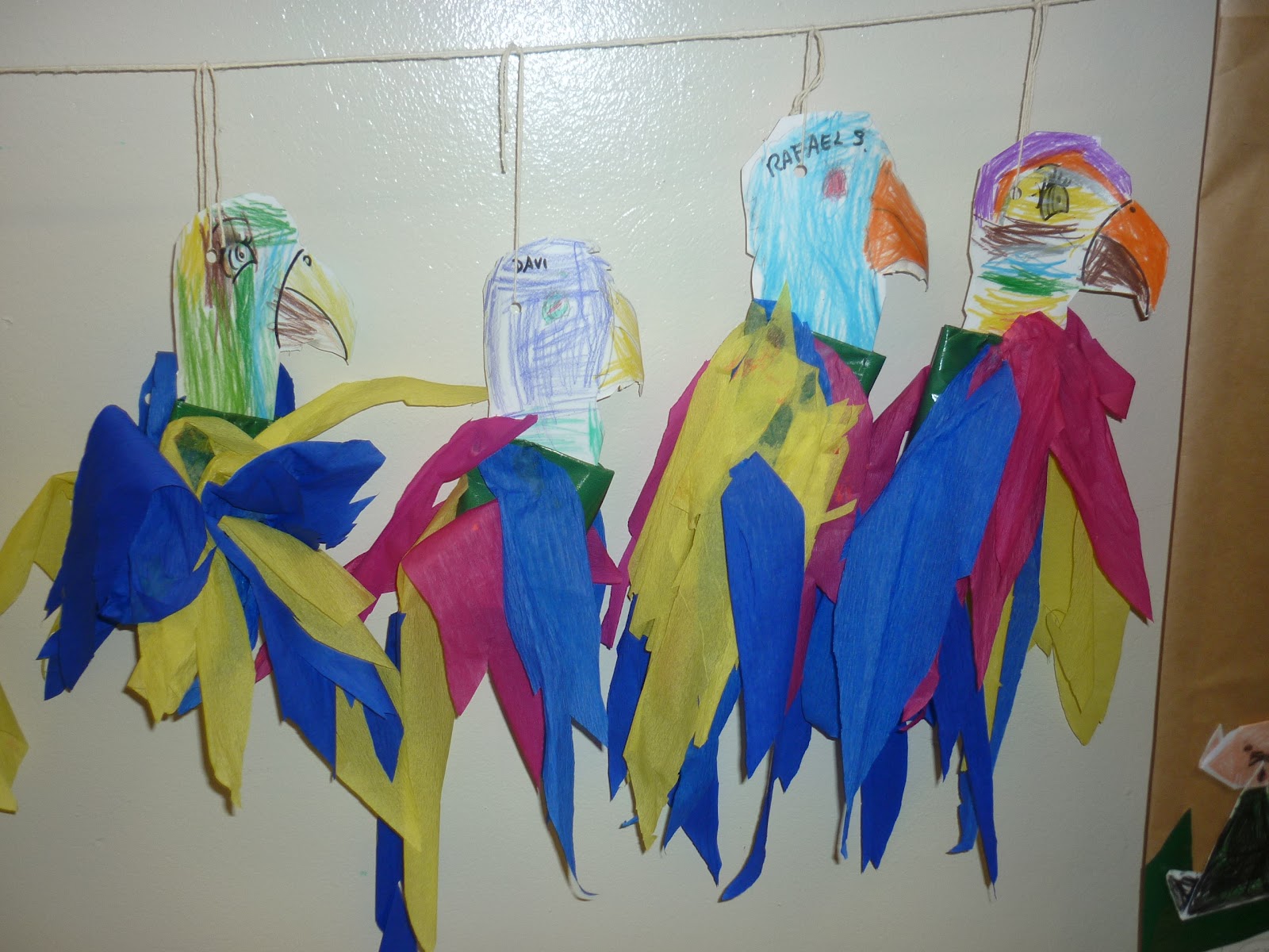 Arara-vermelha: Educação Infantil ARTE