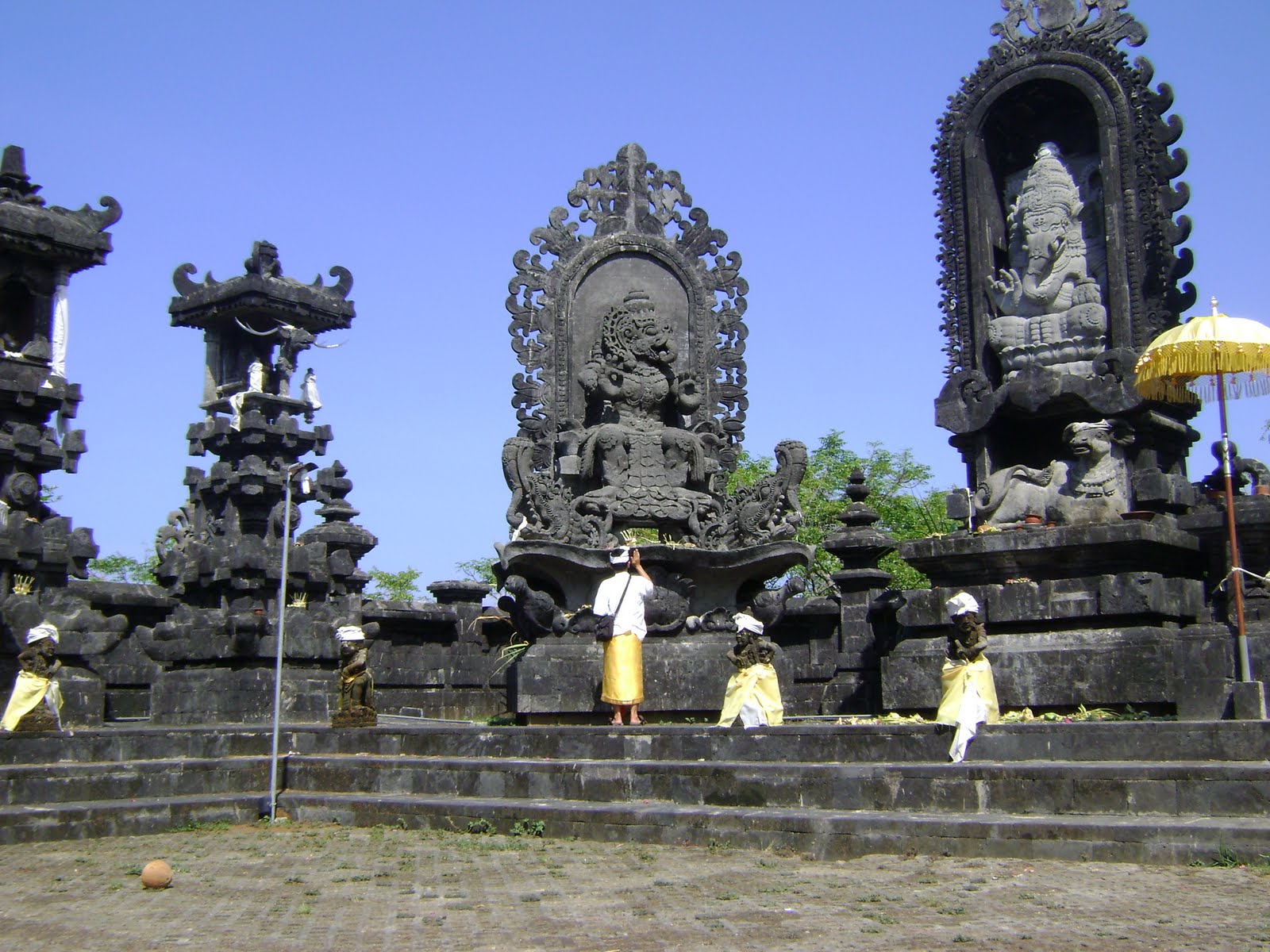 View Gambar Tempat Ibadah Hindu Animasi Gif