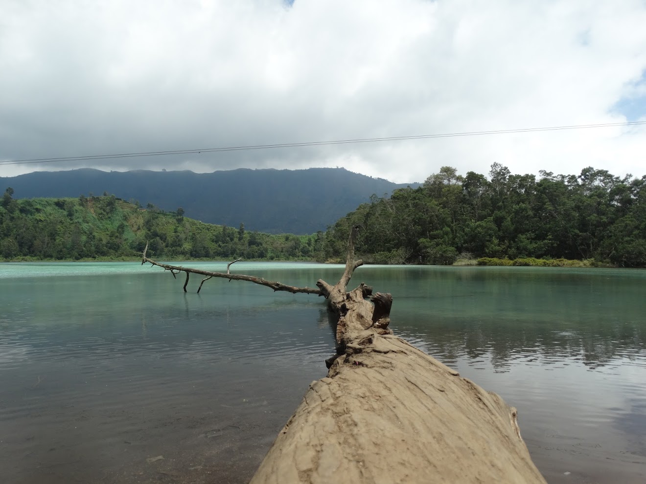 PUISI UNTUK IBU TERCINTA