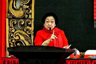 Megawati Keluarkan Surat Perintah Terkait Pembakaran Bendera Partai PDIP