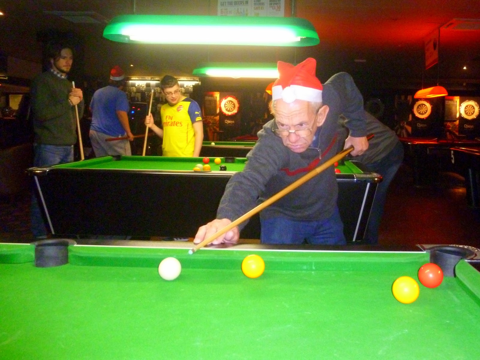 JollyDays Supported Holidays Bowling & Pool Competition Essex with