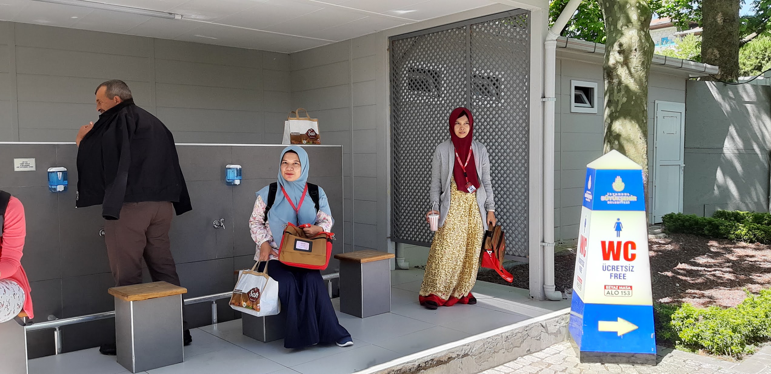 masjid biru blue mosque destinasi wisata dan ibadah di istanbul turki yang menakjubkan nurul sufitri travel lifestyle blogger