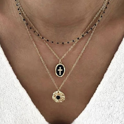 collier medaille tendance