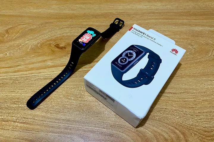 Huawei Band 6 Unboxing and First Impressions