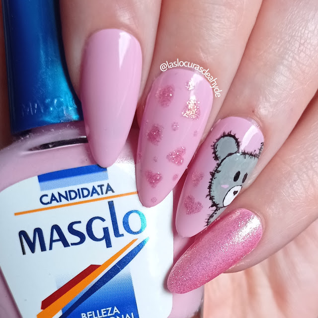 https://www.laslocurasdeahyde.com/2021/02/osito-nail-art.html