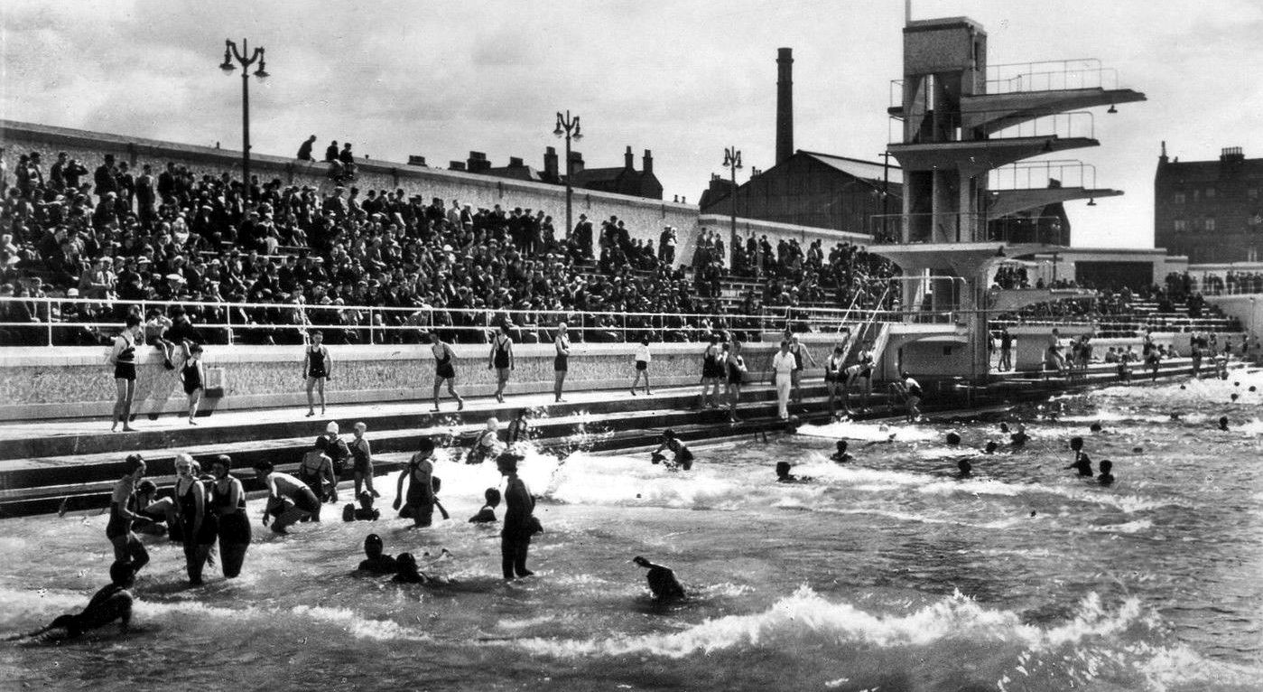Tour Scotland Old Photograph Bathing Pool Portobello Scotland