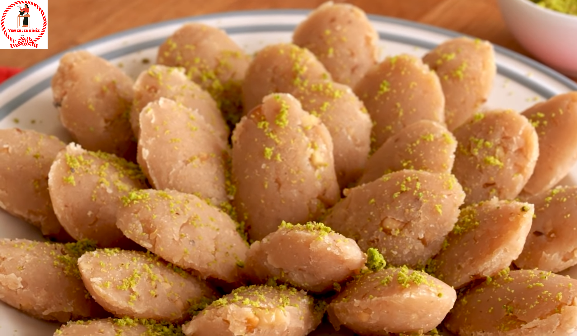 Un Helvası Kaç Kalori ? 👀 1 adet un helvası kalori ve besin değerleri