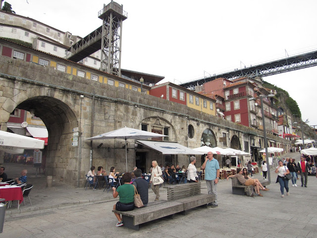 Cais da Ribeira Cais da Ribeira - o que ver no Porto