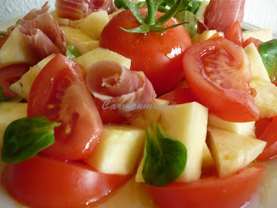 ENSALADA DE TOMATE Y JAMÓN