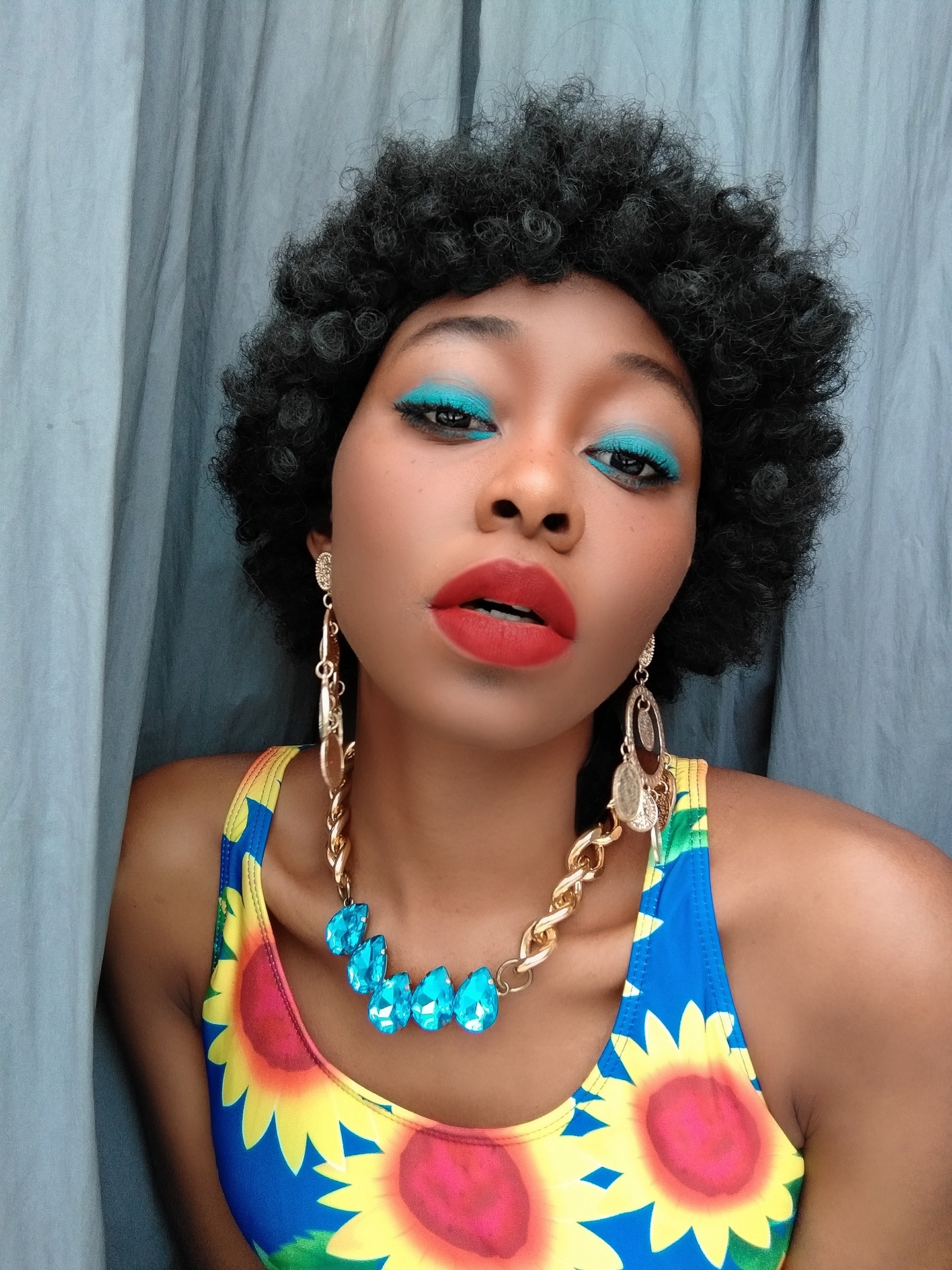 Lamel Professional Neon Eyeshadow : Disco makeup