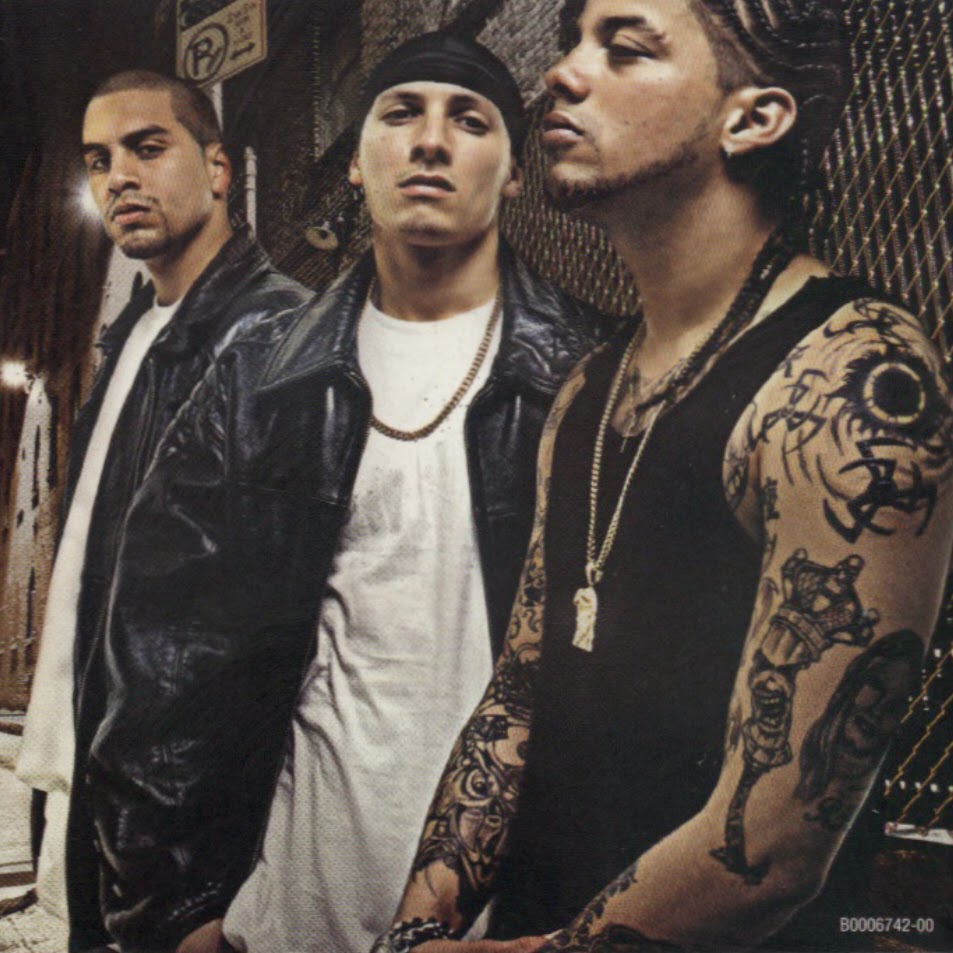 TRES CORONAS TRES CORONAS