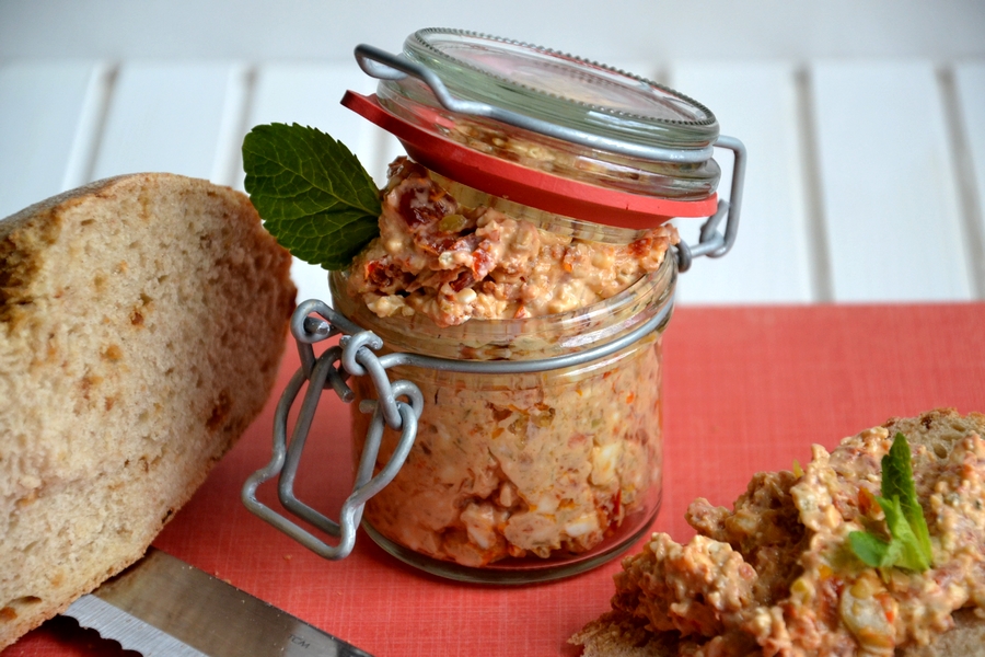 Christina macht was: Christina&amp;#39;s Oliven-Feta-Brotaufstrich