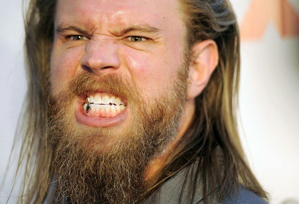 Ryan hurst height picture