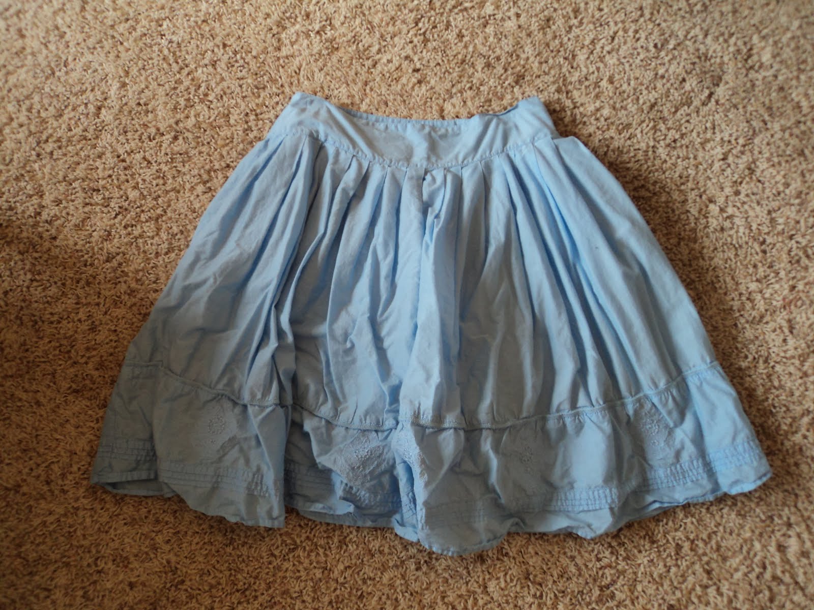 Elenatintil: How to Turn a Skirt into a Sundress - Part One