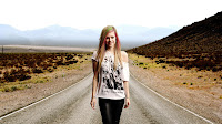 Avril_Lavigne_Celebrity_Singer (7)