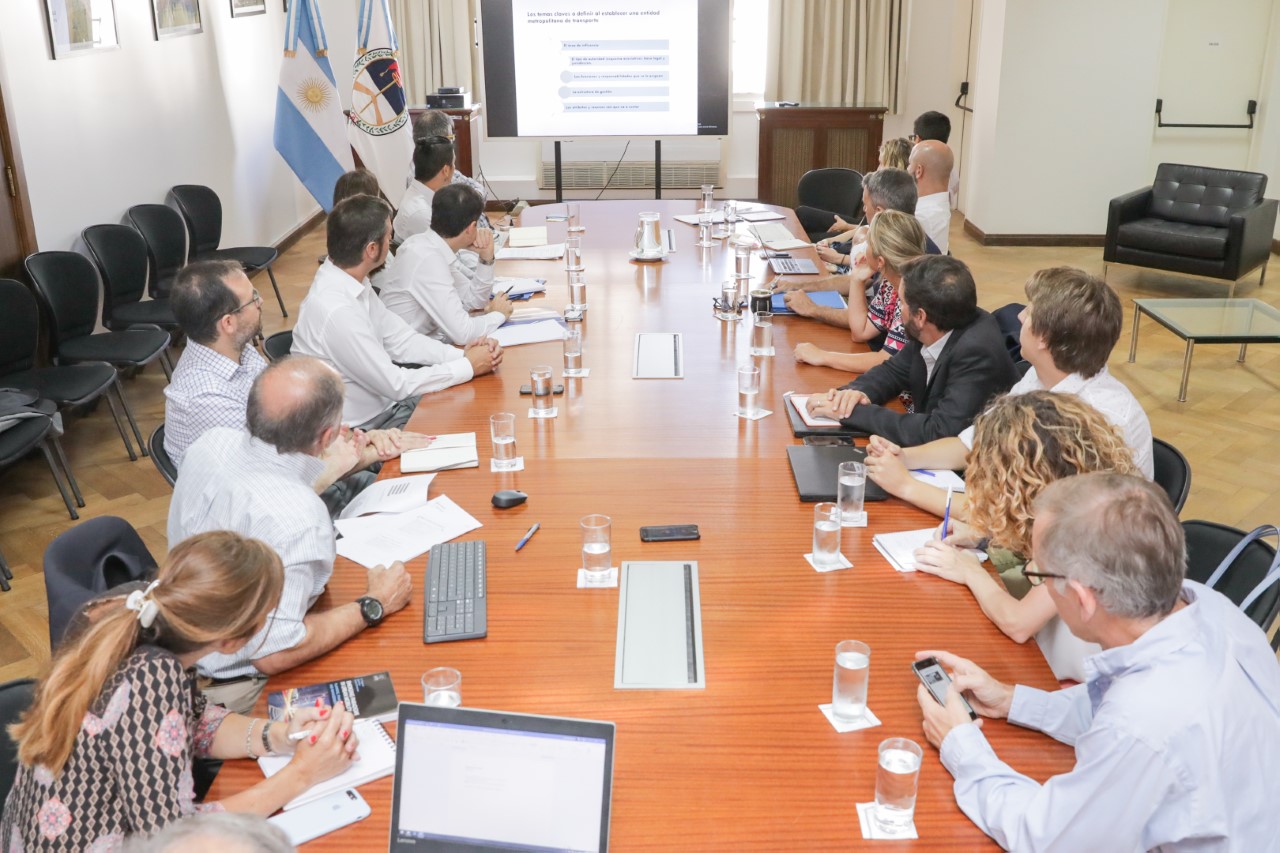 CRÓNICA FERROVIARIA Ministerio de Transporte de la Nación impulsa la