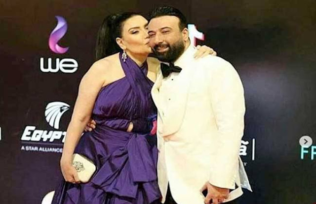 الفنانة عبير صبري وزوجها على السجادة الحمراء الفنانة عبير صبري وزوجها على السجادة الحمراء