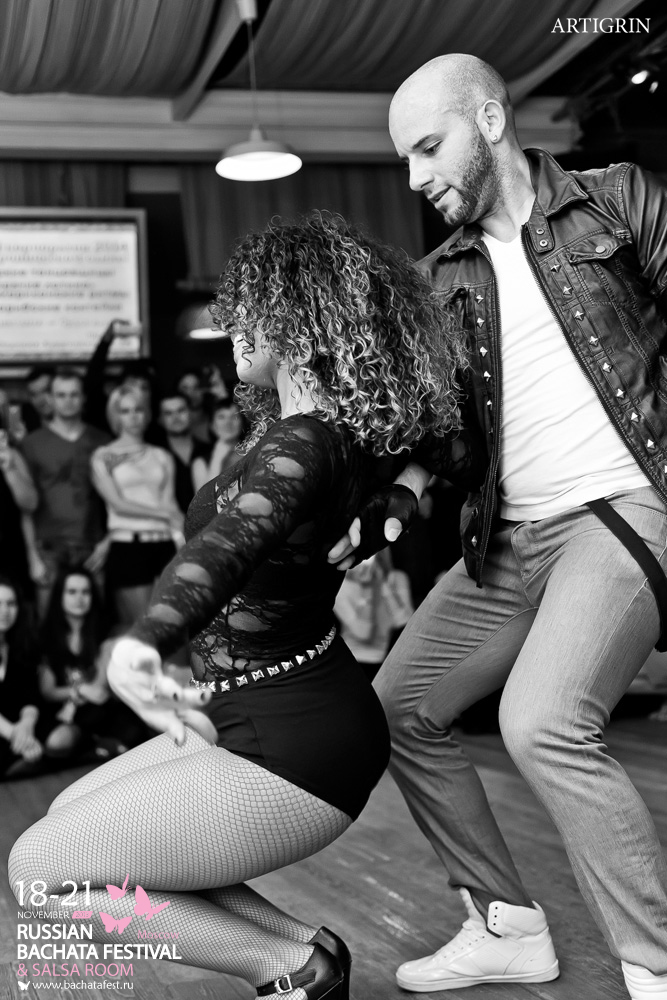 латиноамериканские танцы клубные. хлеб традиционный в перекрестке. чиабатта пятерочка. сальса группа. бачата хлеб.