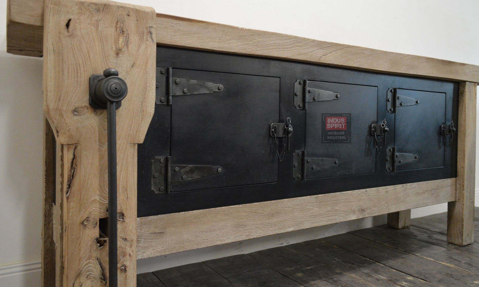 Ancien Etabli De Menuisier