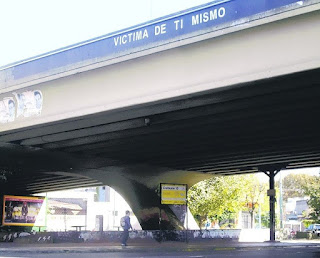 Puente de la Reconquista: El puente de Juan B. Justo de Palermo. No existe más. 4 Juan%2BB%2BJusto%2BPuente%2BReconquista%2Bvictima%2Bde%2Bti%2Bmismo1