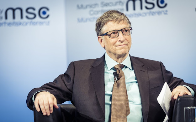 Bill Gates steps down from the Microsoft board of directors Bill Gates steps down from the Microsoft board of directors